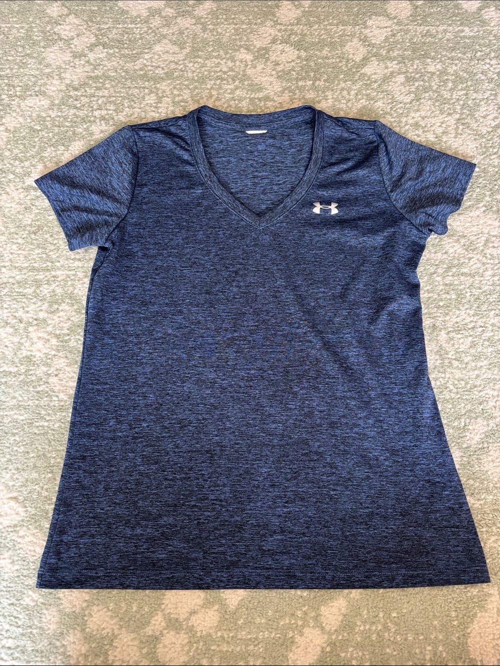 Under Armour Women’s Navy V-Neck Athletic Tee